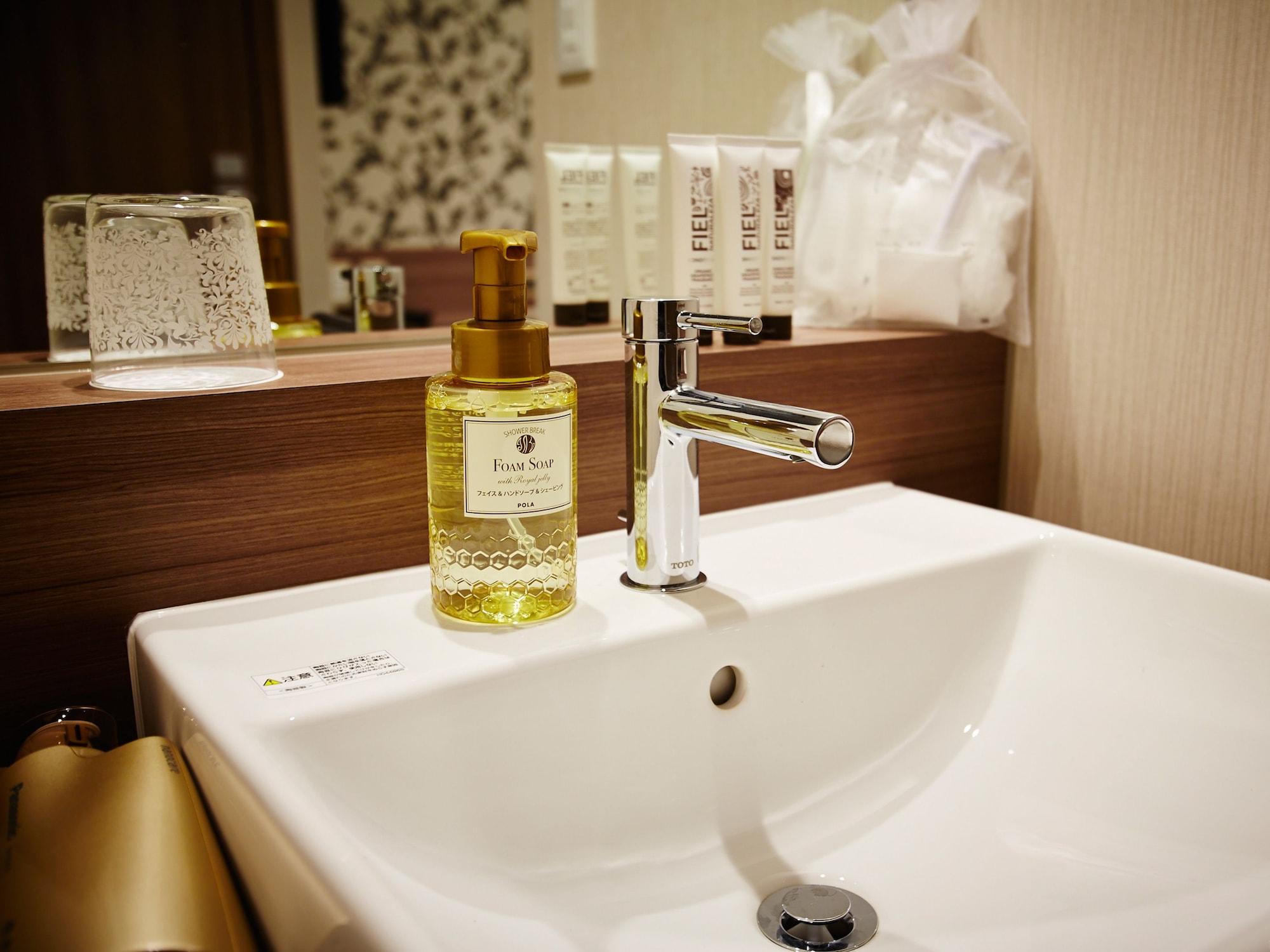 S.Training Center Hotel Oszaka Kültér fotó
