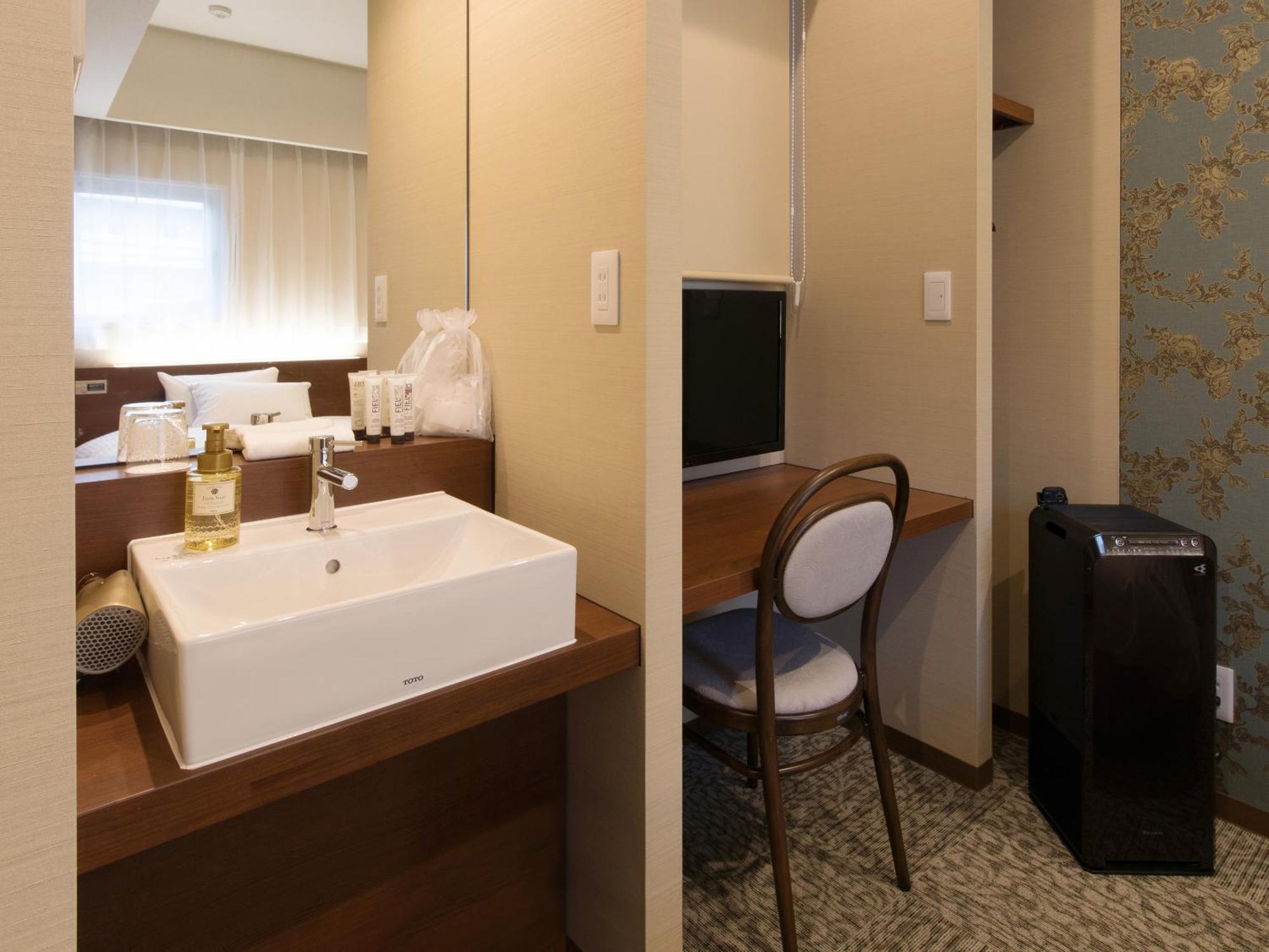 S.Training Center Hotel Oszaka Kültér fotó